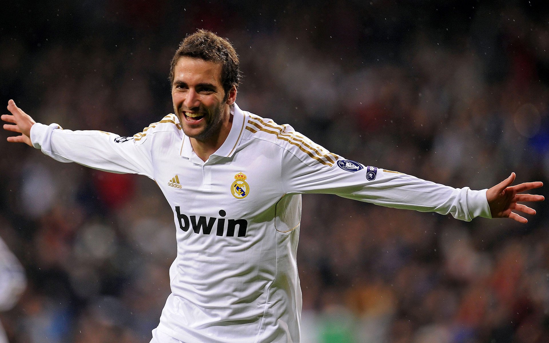 F1中国站维斯塔潘再次夺冠，周冠宇主场完赛第六，f1英国站2021维斯塔潘