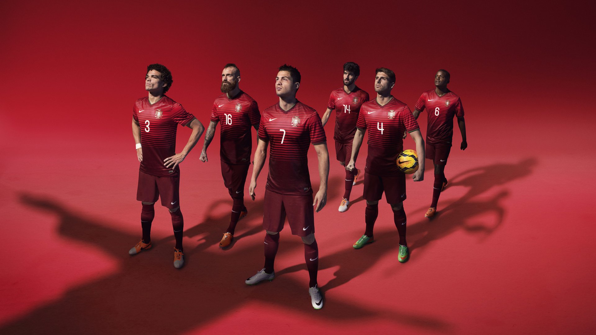 《战术演变：新版本游戏引发电竞策略大变革》，战术策略类游戏